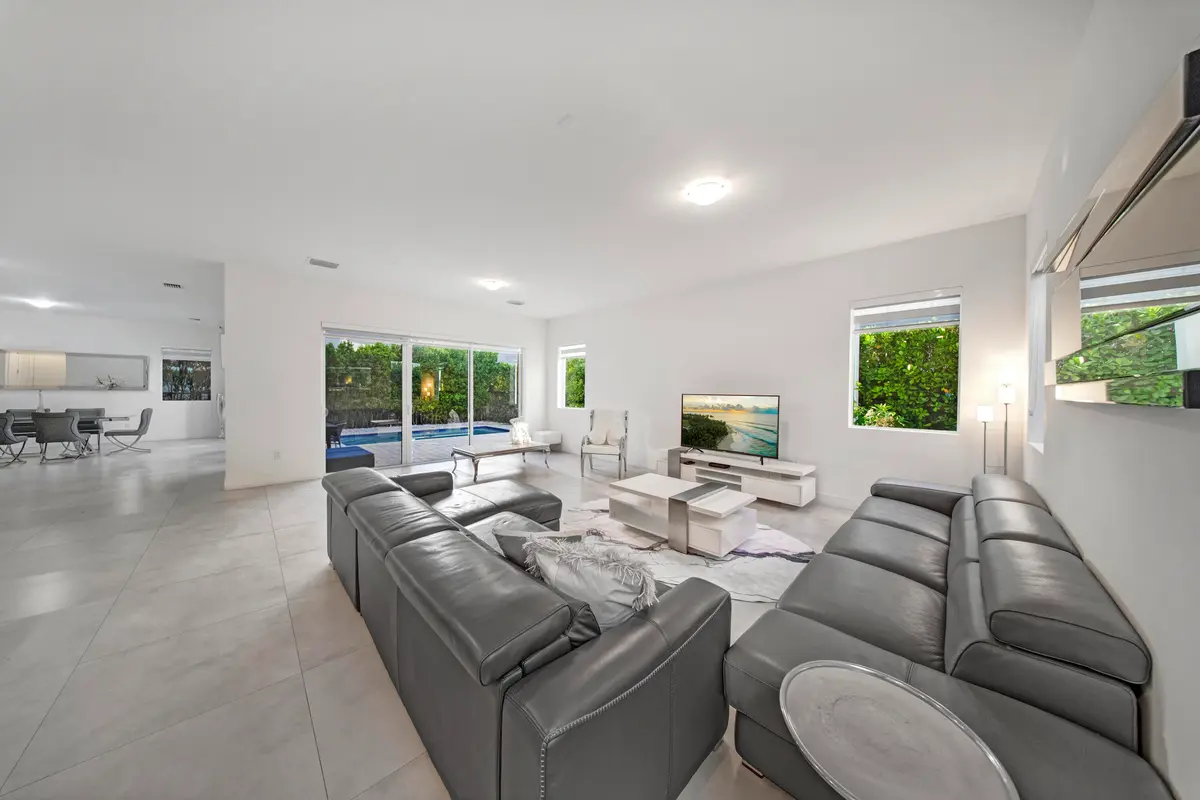 23-DSC4122 at 10081 NW 75TH Terrace, Doral