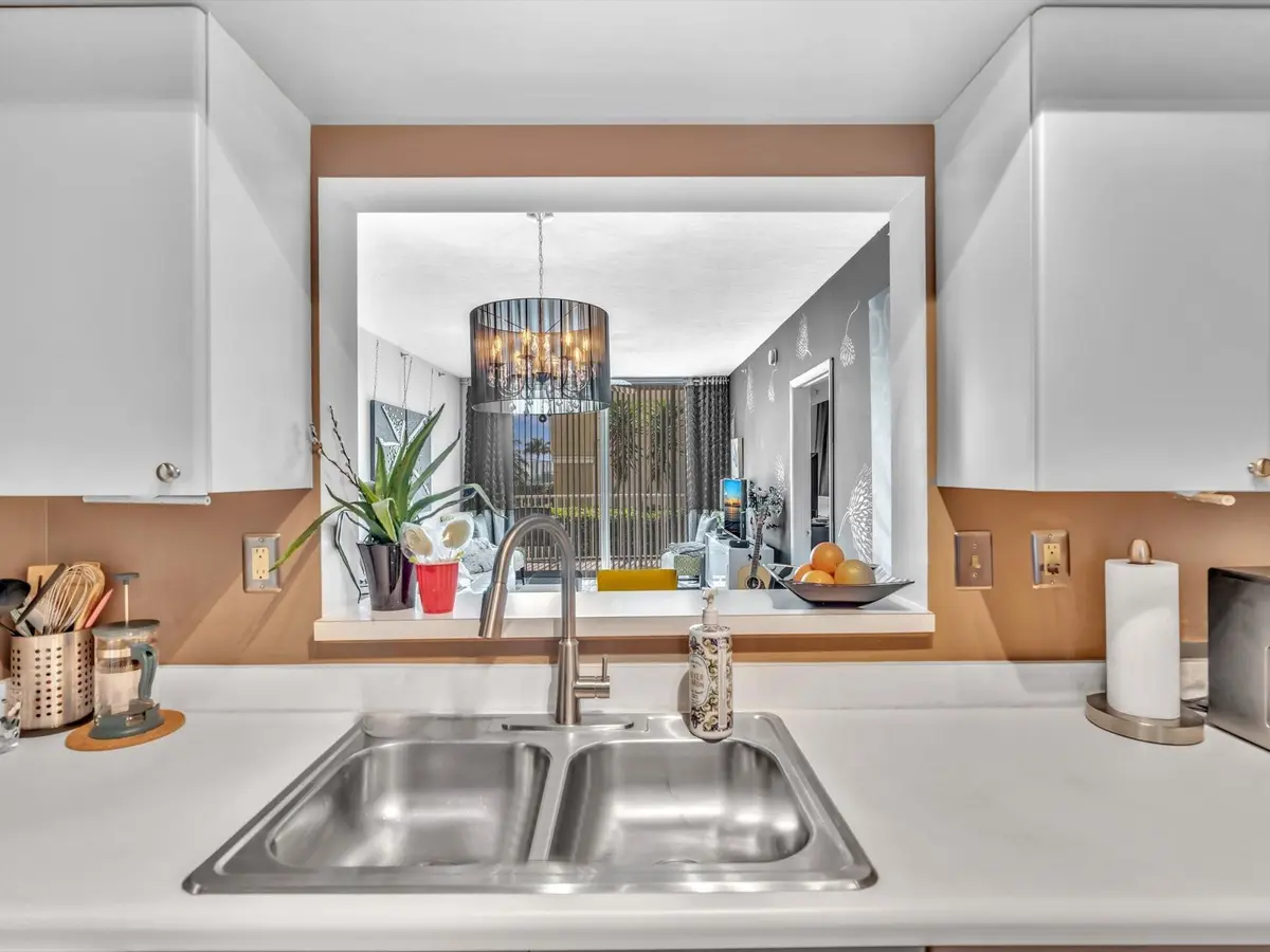 Photo 8 at 3020 NE 32nd Avenue 611, Fort Lauderdale