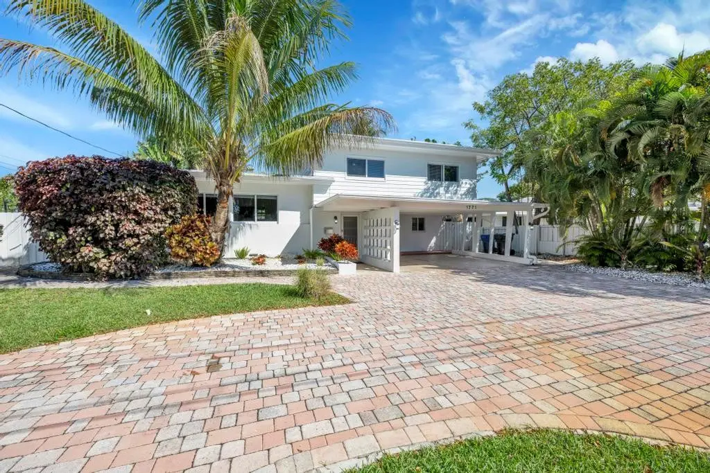 Photo 1 at 1771 NE 35th Street, Oakland Park