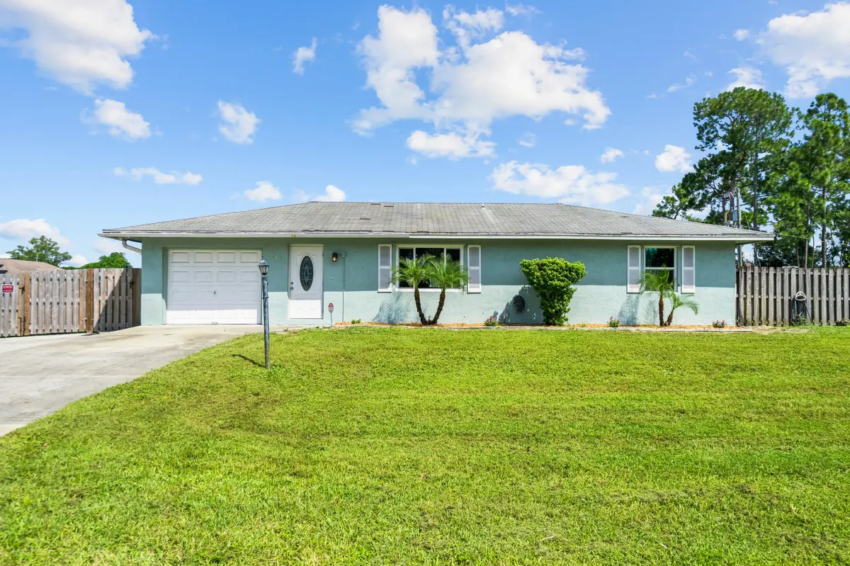 DSC07834 at 257 SW THORNHILL Drive, Port St. Lucie
