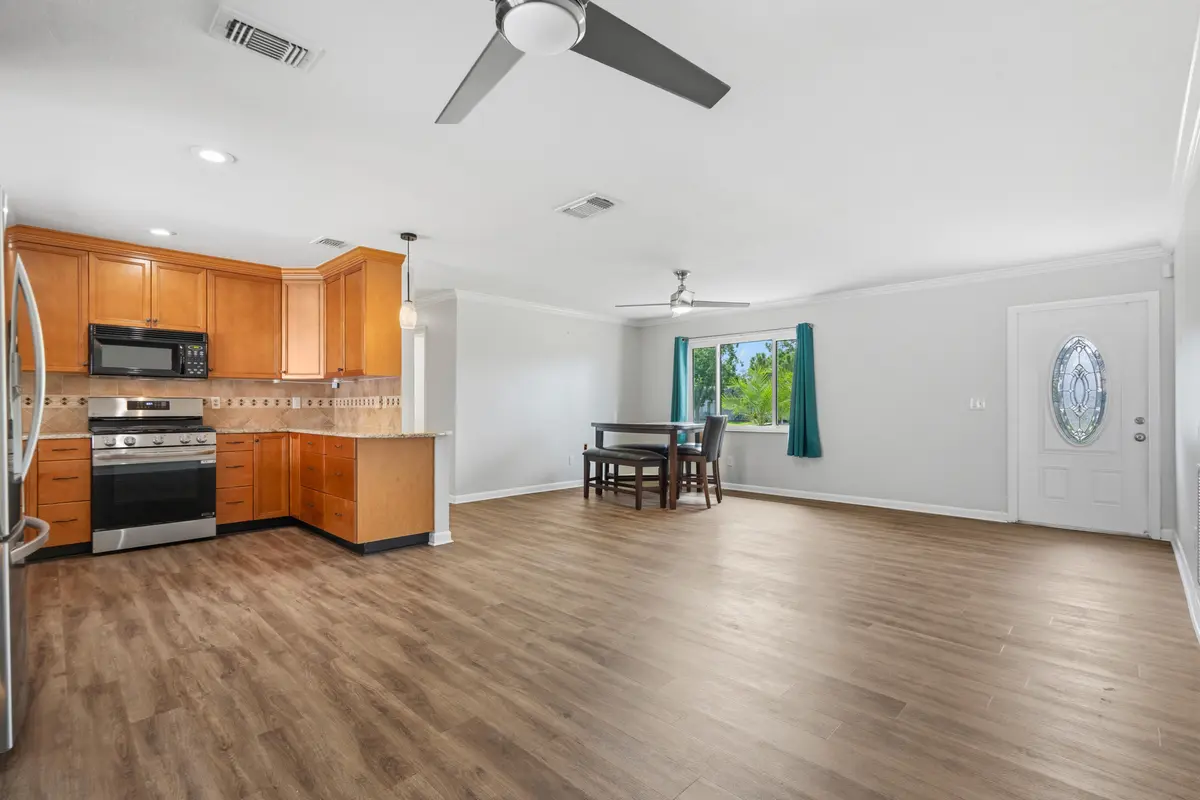 DSC07744 at 257 SW THORNHILL Drive, Port St. Lucie