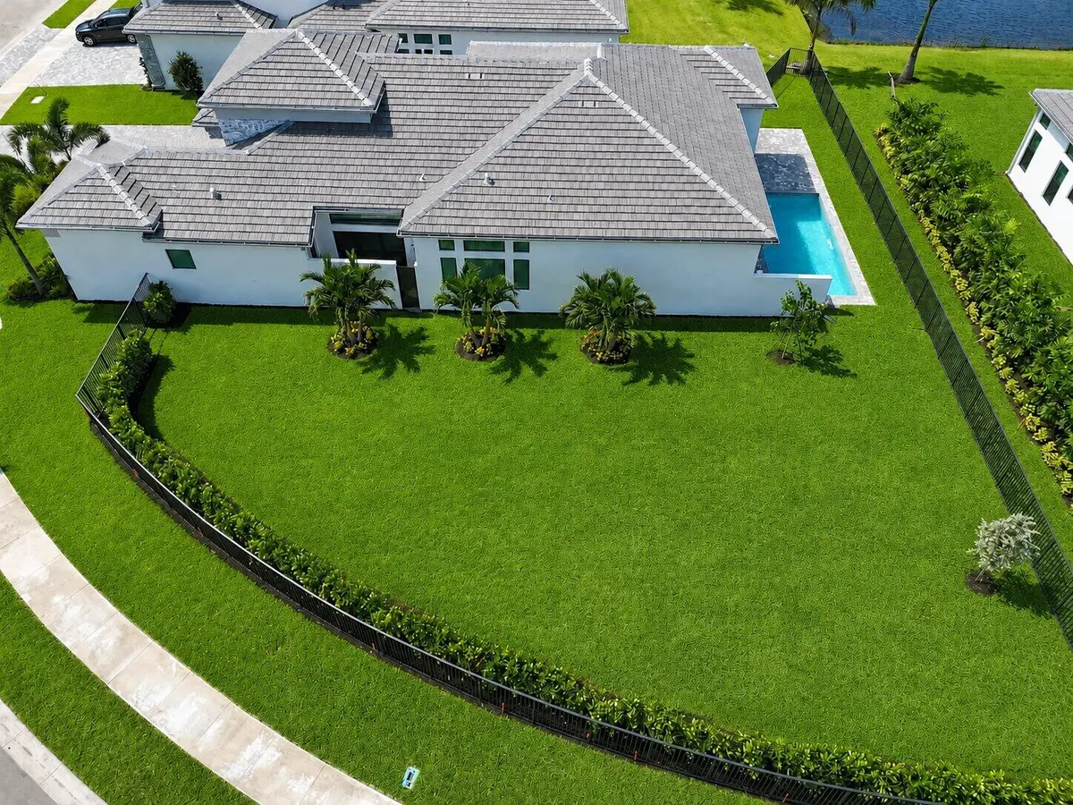 Kendall Model at 9062 Corsican Finch Court, Boynton Beach