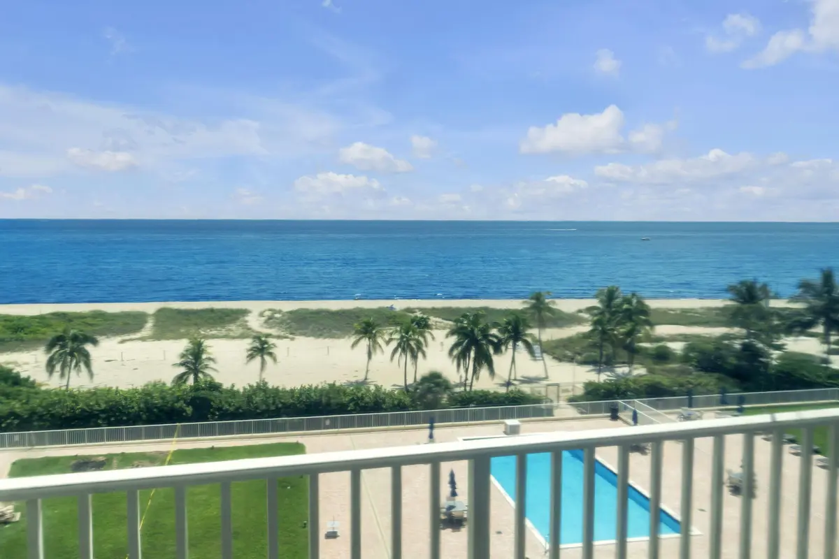 34-web-or-mls-DSC09075dsc09075 at 750 N Ocean Boulevard 707, Pompano Beach