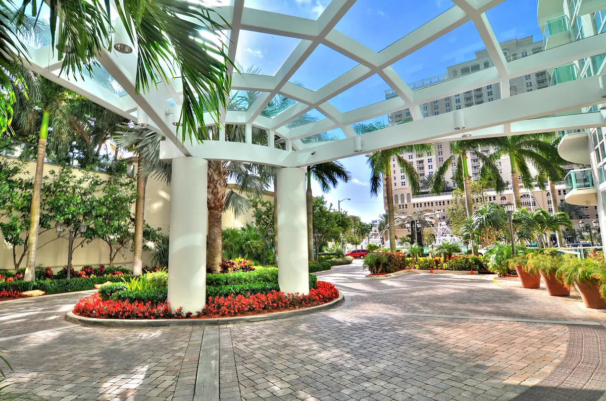 Valet Parking at 347 N NEW RIVER Drive 1005, Fort Lauderdale