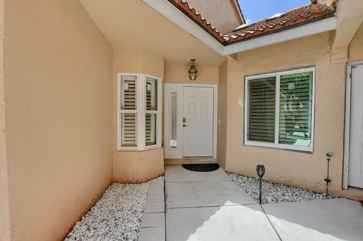 20220802013715953911000000-o at 23061 Aqua View 6, Boca Raton