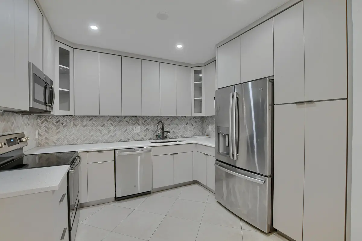 20220802013726881046000000-o at 23061 Aqua View 6, Boca Raton
