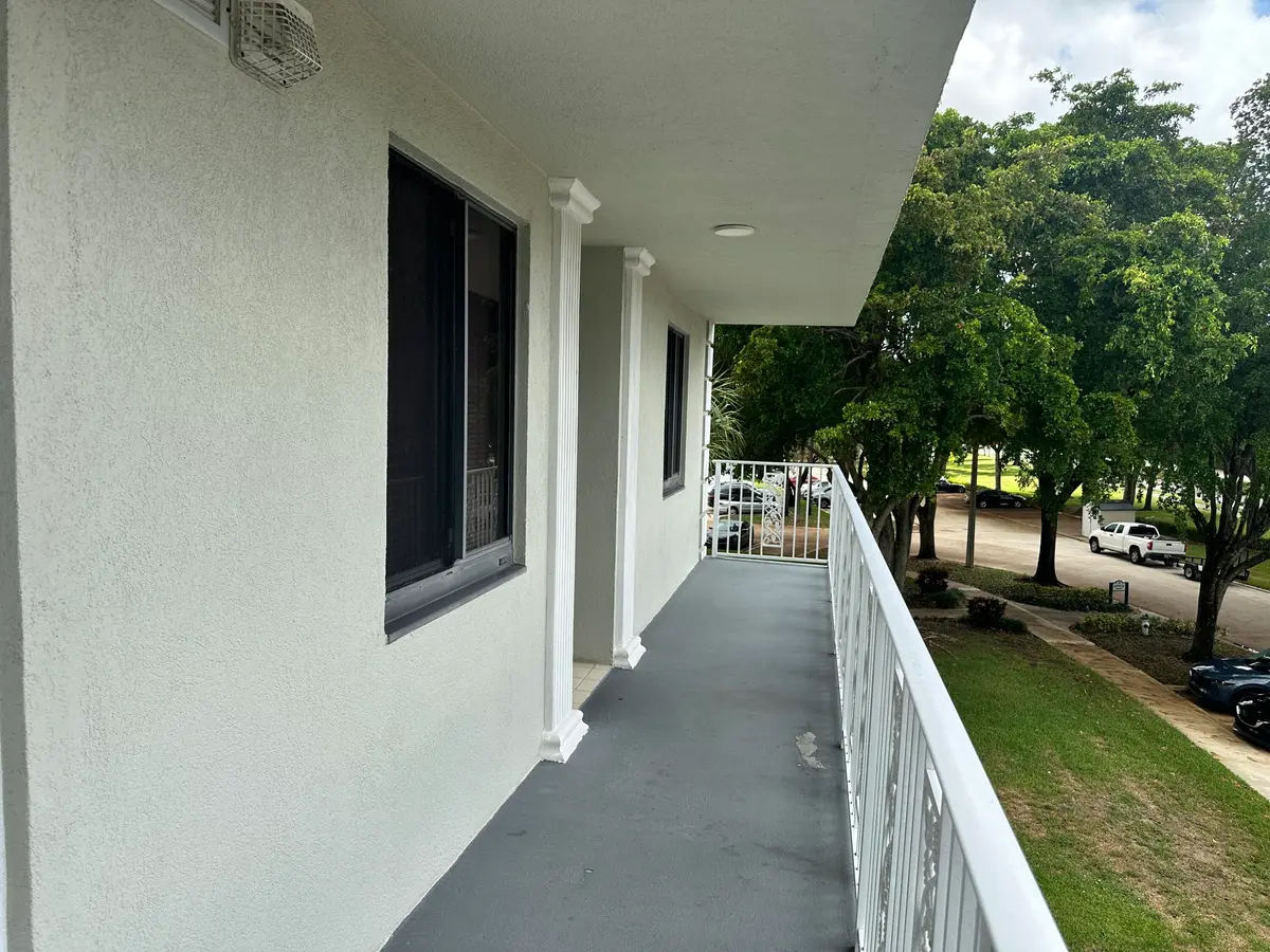 Very private cornet unit at 2761 Village Boulevard 306, West Palm Beach