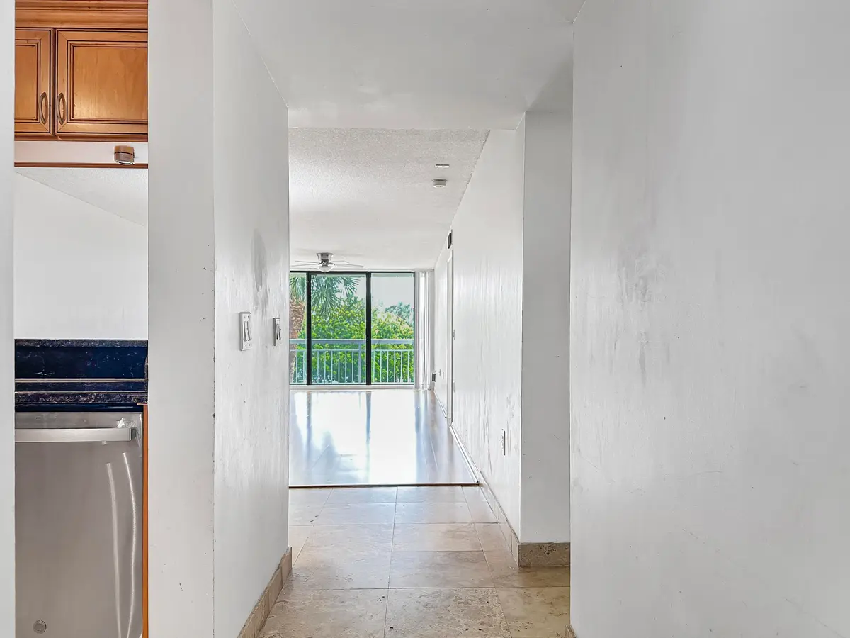Welcome HOME at 2761 Village Boulevard 306, West Palm Beach