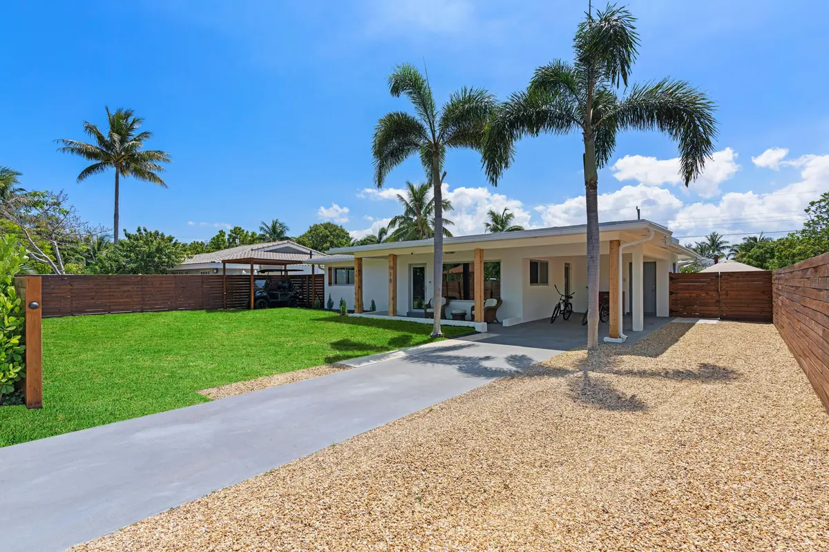DSC07445 at 918 SE 3RD Avenue, Delray Beach