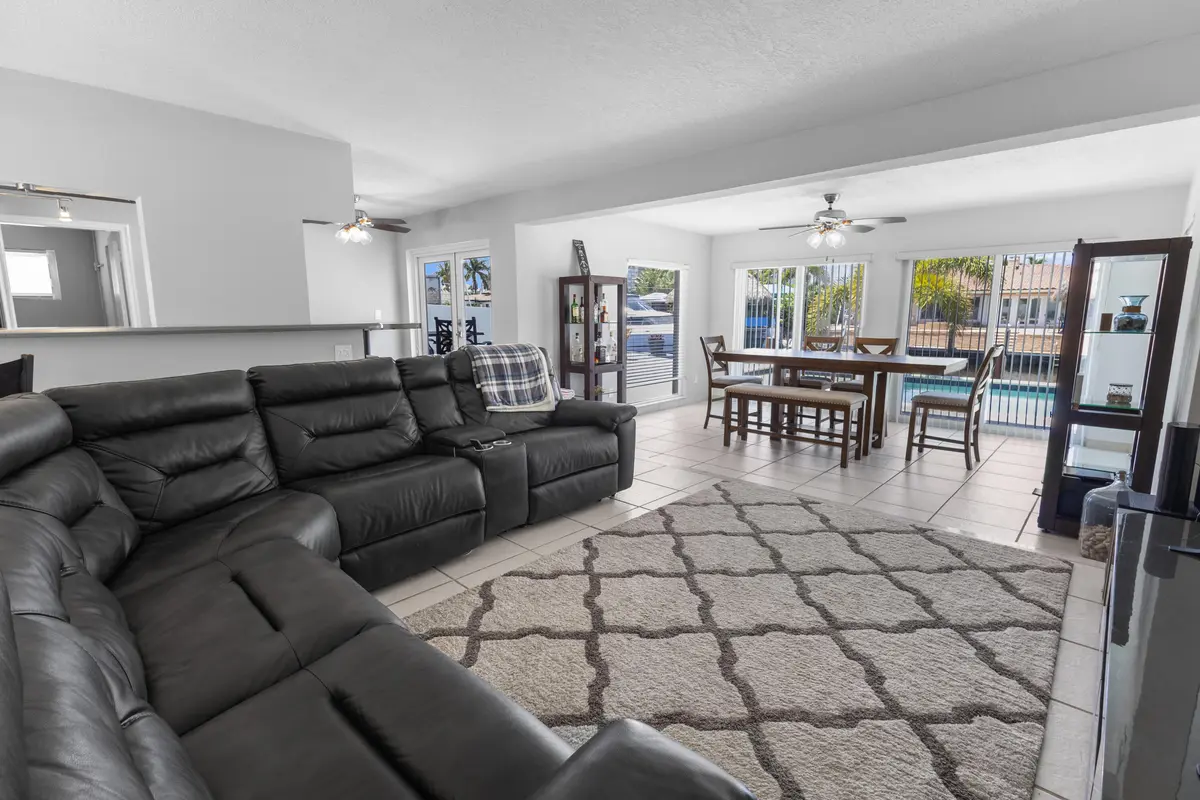 IMG_0076 at 2333 SE 11TH Street, Pompano Beach
