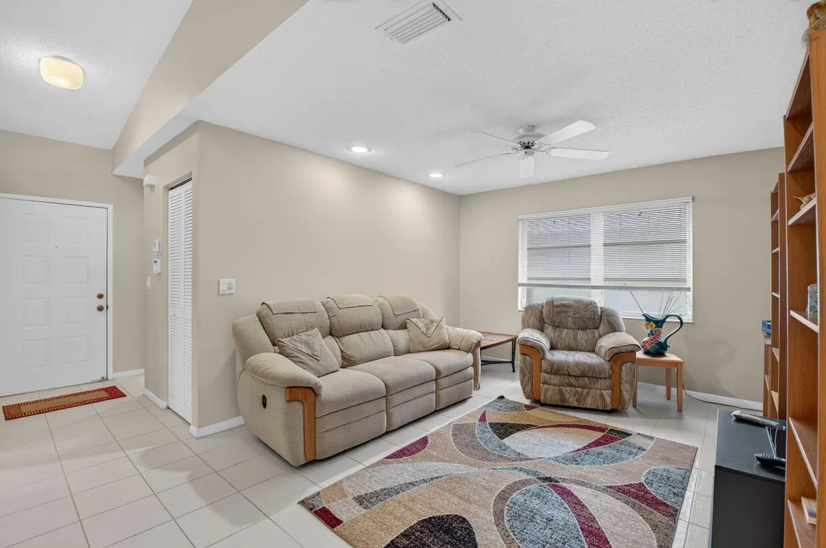 Den at 6367 Pointe Pleasant Circle, Delray Beach