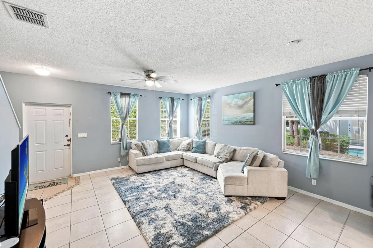 _DSC9300 at 2124 SE Grand Drive, Port St. Lucie