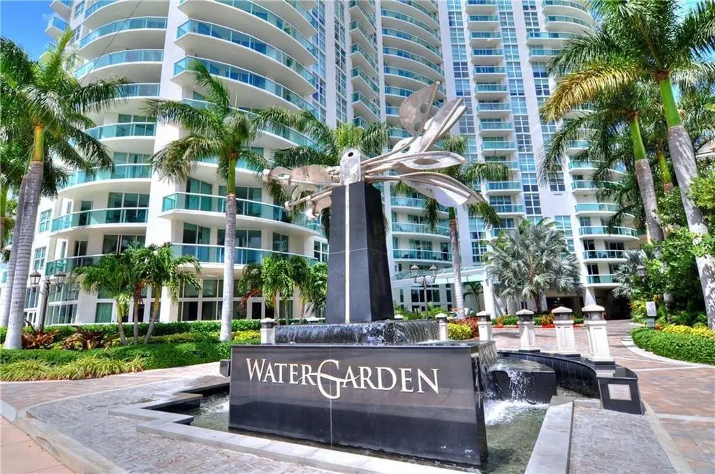 Entrance with fountain at 347 N NEW RIVER Drive 1005, Fort Lauderdale