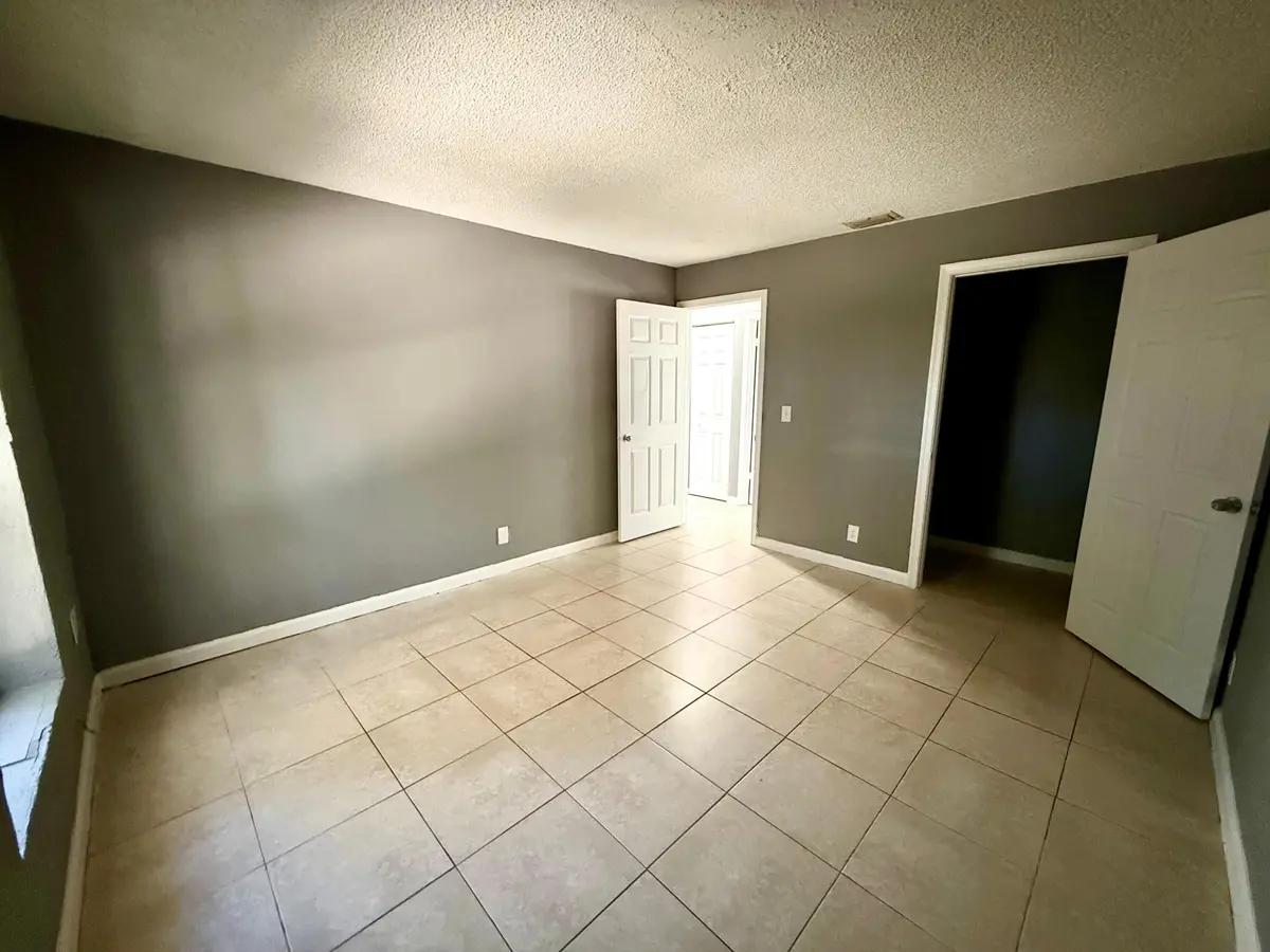 4e50240e-4fb2-4300-9f00-ec9490469531 at 812 5th Street Unit B, West Palm Beach