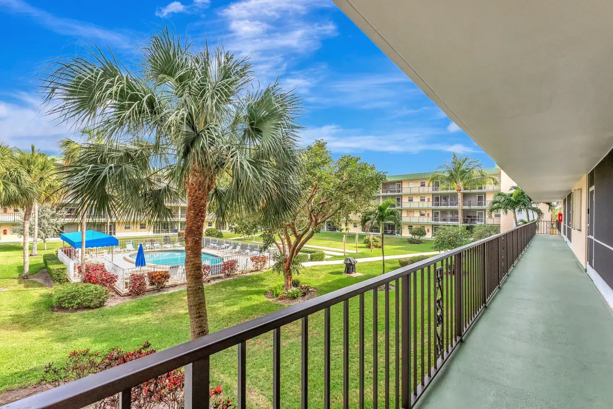 3-web-or-mls-DSC04031 at 806 SE 7TH Street 201, Deerfield Beach