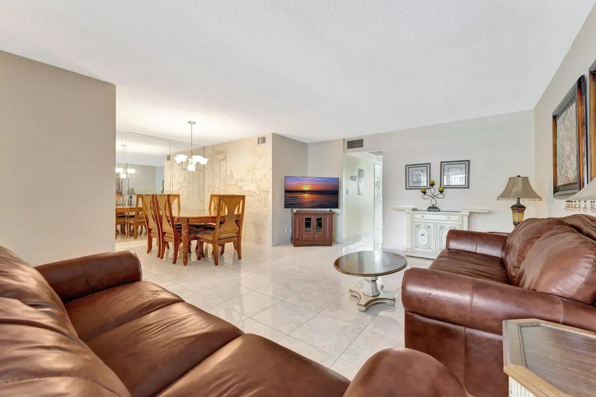 10-web-or-mls-DSC04065 at 806 SE 7TH Street 201, Deerfield Beach