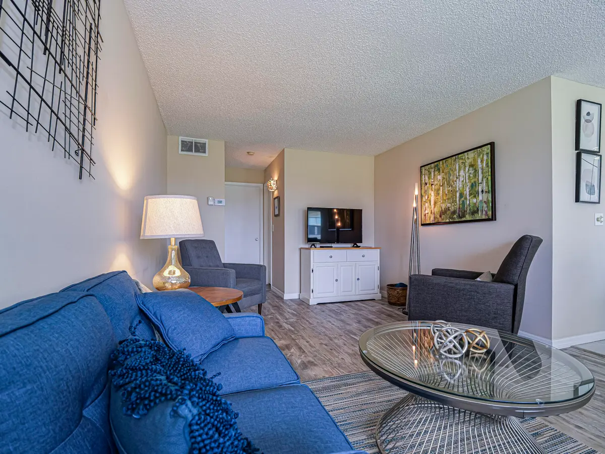 11.1 at 27 Pine Arbor Lane 205, Vero Beach