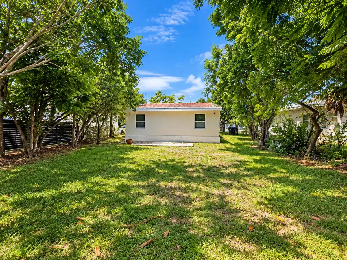 5f2921a4-3bf7-4723-9992-06a372d08224 at 1026 NW 7TH Avenue, Fort Lauderdale