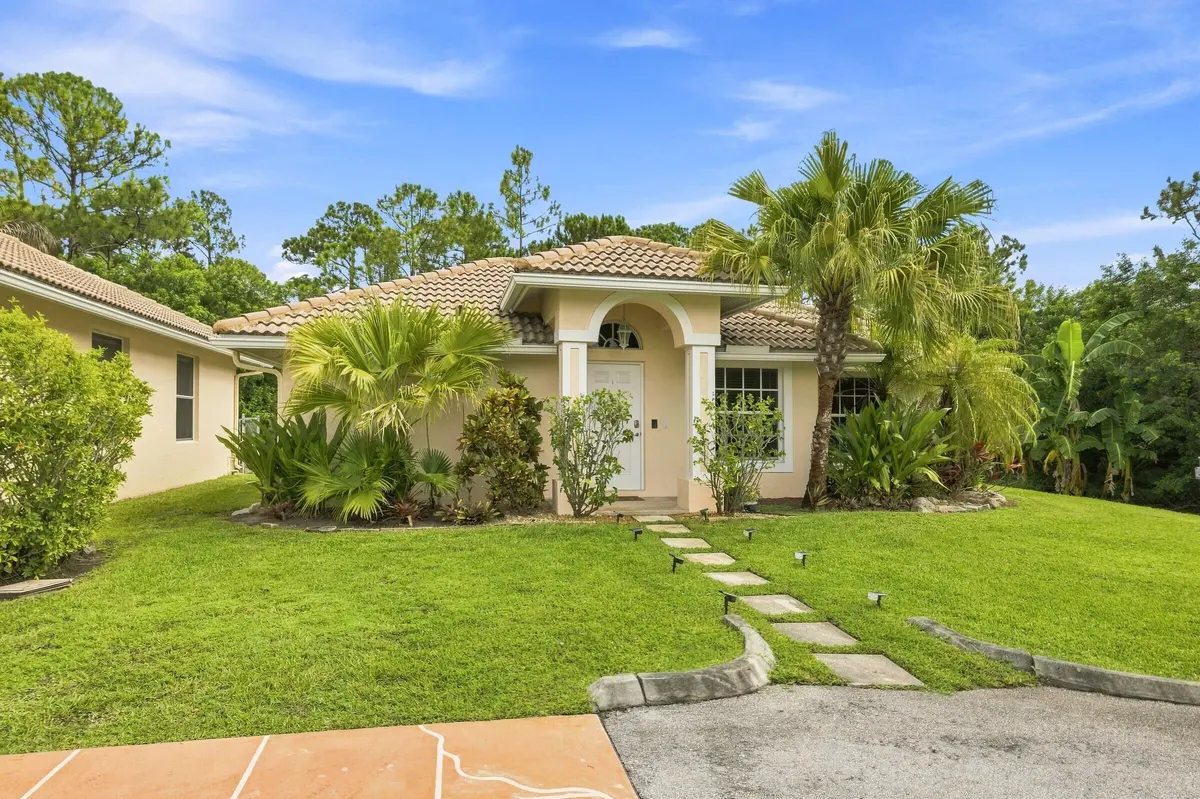Entry at 17603 82ND, The Acreage