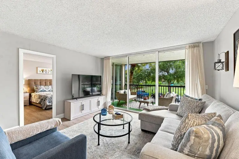 5260 Q at 5260 NW 2nd Avenue Unit 204, Boca Raton