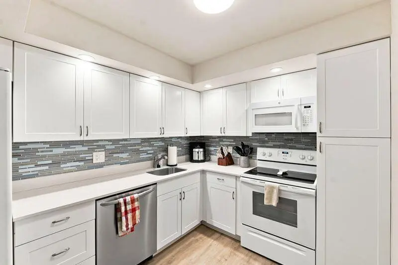 5260 O at 5260 NW 2nd Avenue Unit 204, Boca Raton