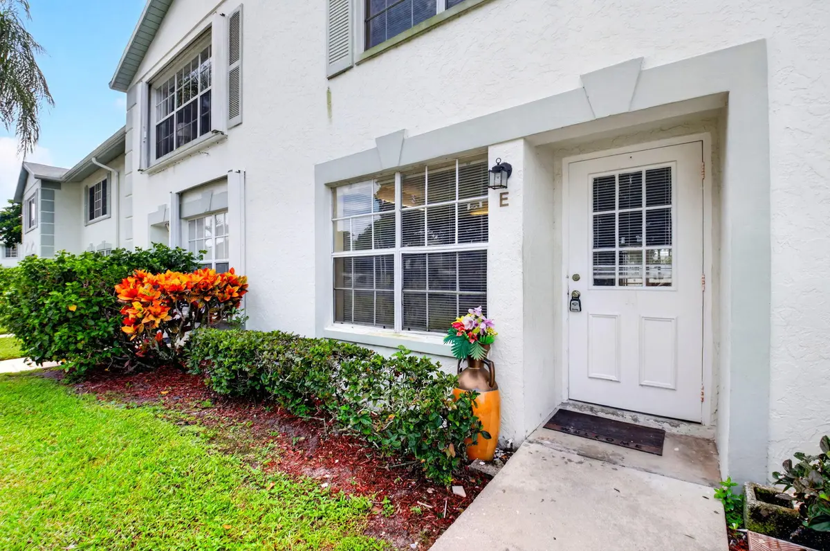 2. 3700 Savoy Lane E at 3700 SAVOY Lane E, West Palm Beach