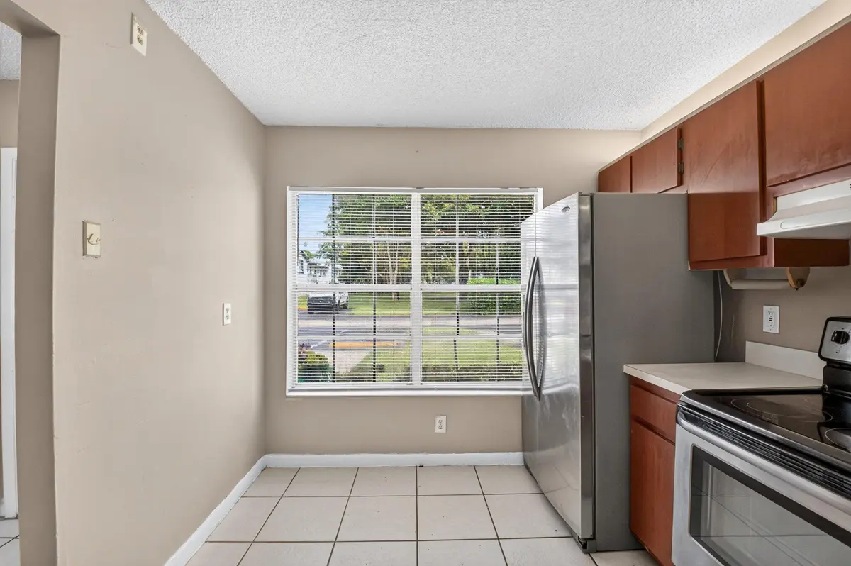 8. 3700 Savoy Lane E at 3700 SAVOY Lane E, West Palm Beach