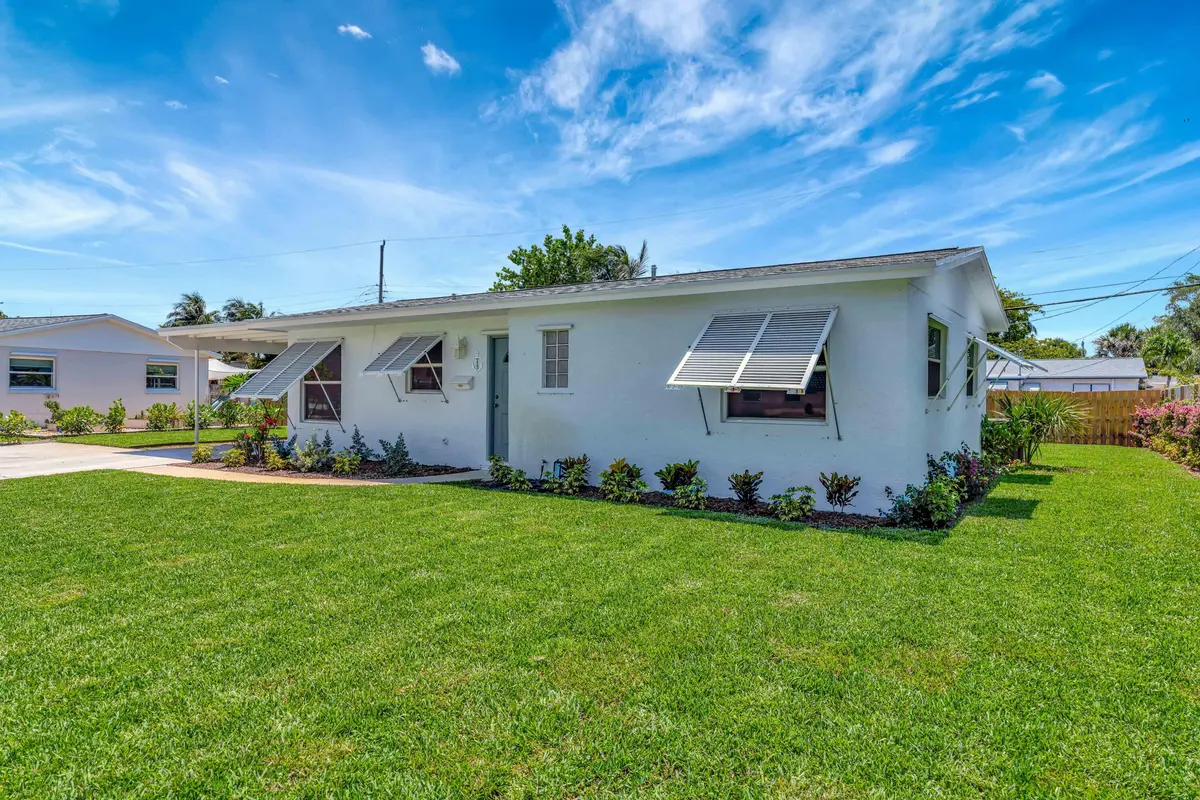_MLP0138 at 713 Gumtree Road, North Palm Beach