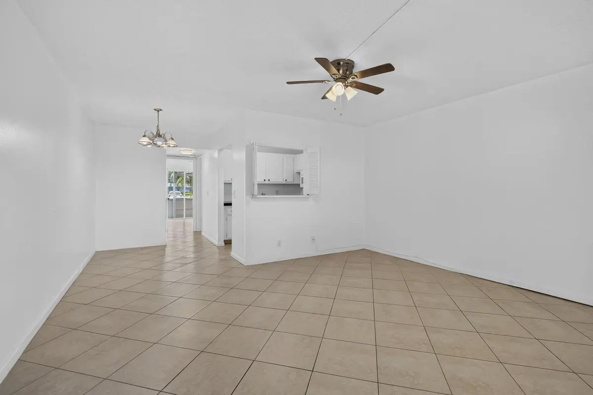 LIVING & DINING ROOM at 79 CHATHAM D, West Palm Beach