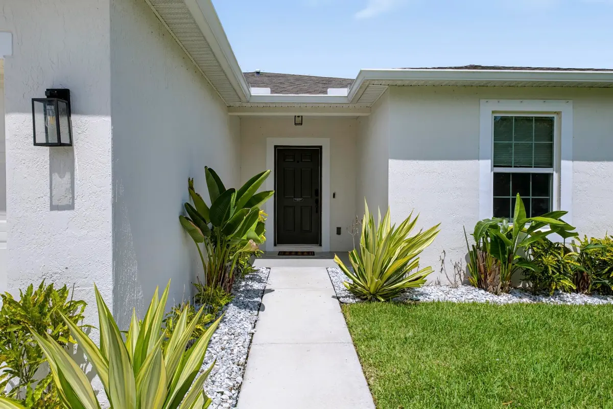 Front Entrance at 177 SW PISCES Terrace, Port St. Lucie