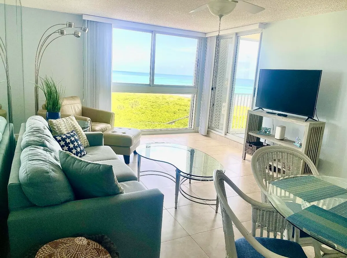 Living rm at 2700 N HIGHWAY A1A 702, Fort Pierce