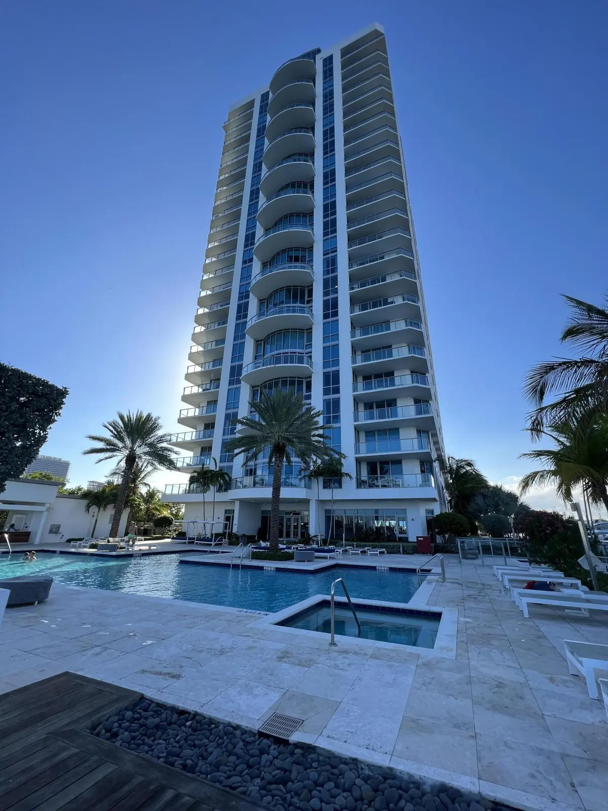 Pool at 17111 BISCAYNE Boulevard 1903, North Miami Beach