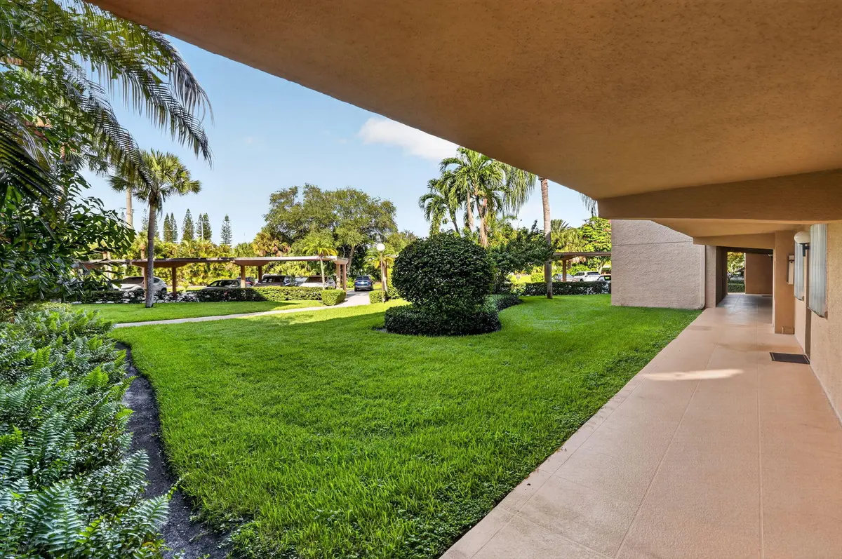 front at 1030 US-1 113, North Palm Beach