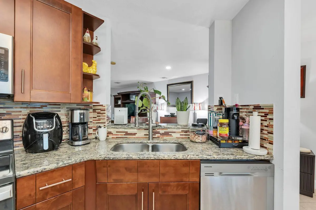 -vXmFEdg at 1375 SW 48th Terrace, Deerfield Beach