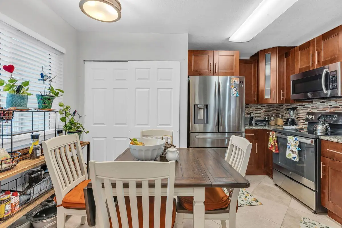 NVeFjVzQ at 1375 SW 48th Terrace, Deerfield Beach