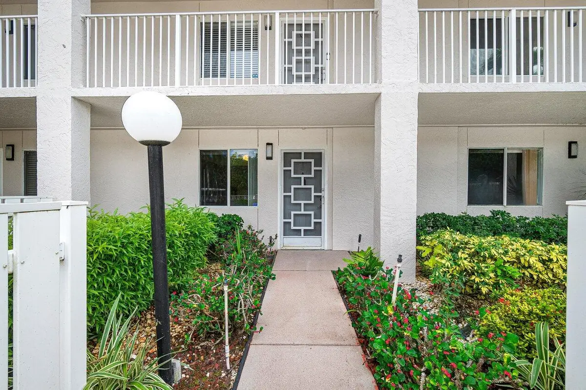 6112 Huntwick Terrace 102, Delray Beach, FL – photo 3