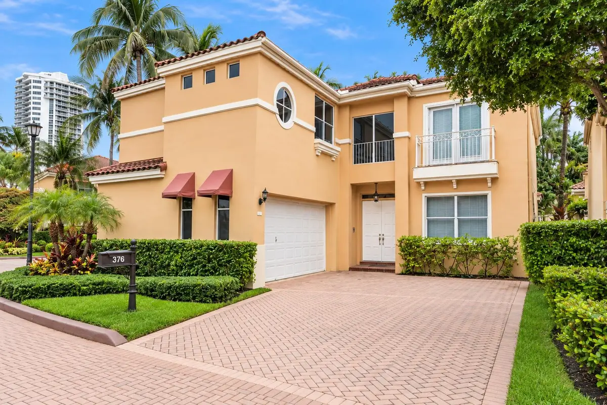 Front Home at 3728 NE 208TH Terrace, Aventura