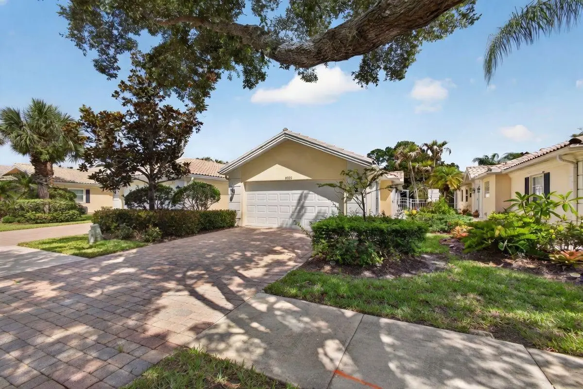 Exterior Front at 8522 SE Retreat Drive, Hobe Sound