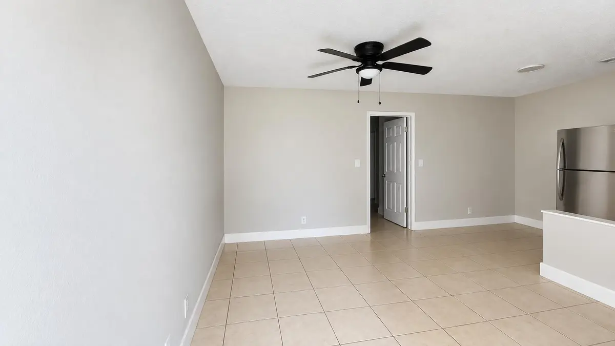 435 NW 41ST Street 2 oakland park (6) at 435 NW 41st Street 2, Oakland Park