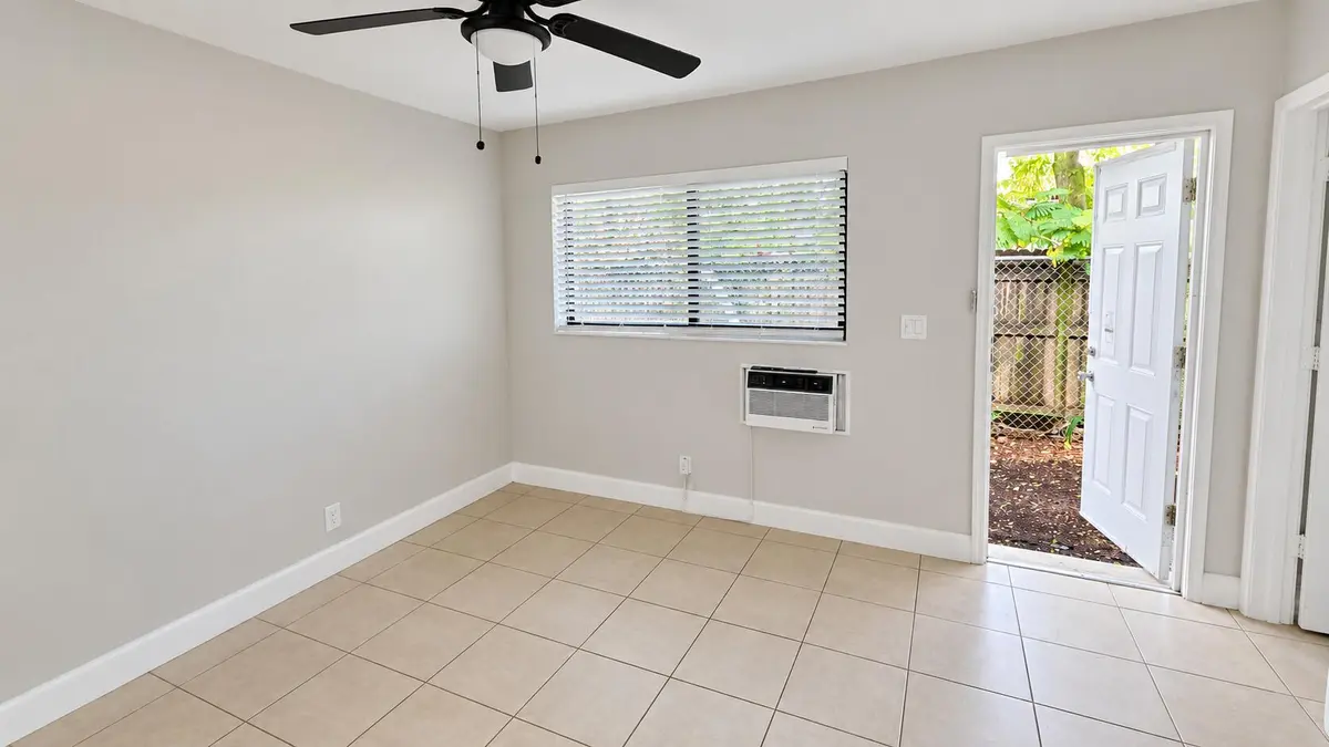 435 NW 41ST Street 2 oakland park (8) at 435 NW 41st Street 2, Oakland Park