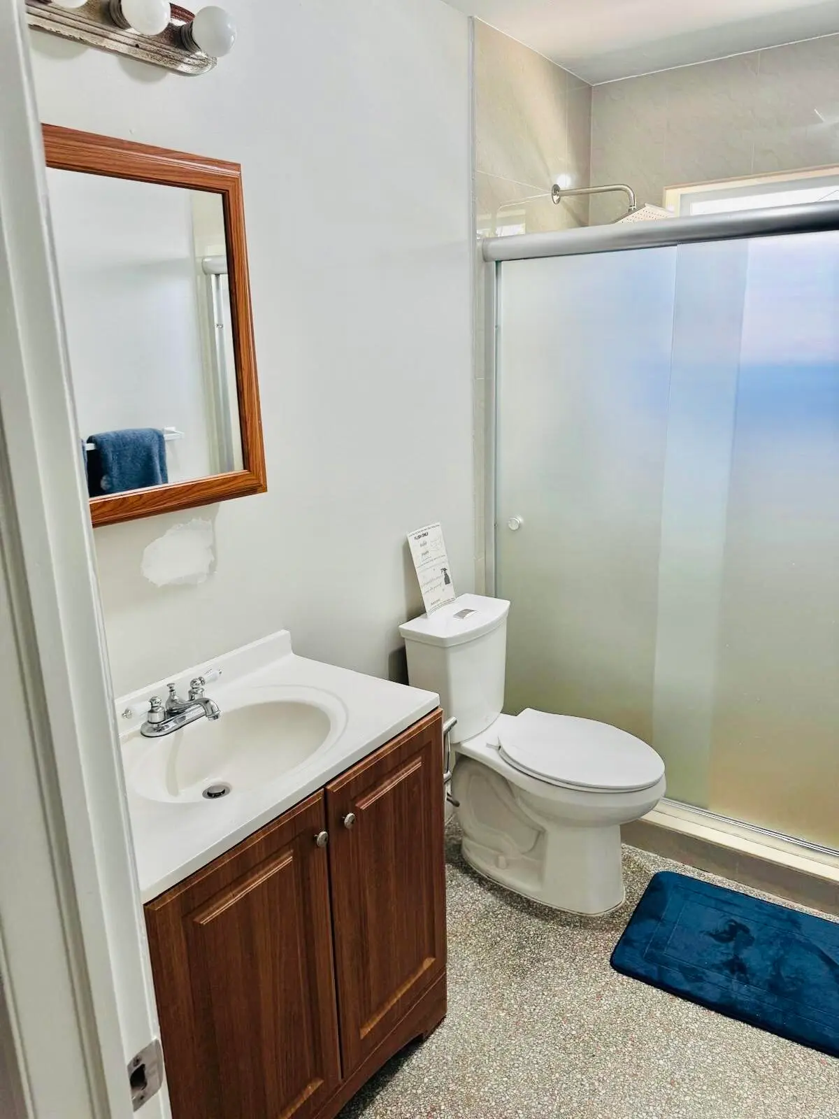 Full bathroom at 3701 NW 4th Avenue 1, Deerfield Beach