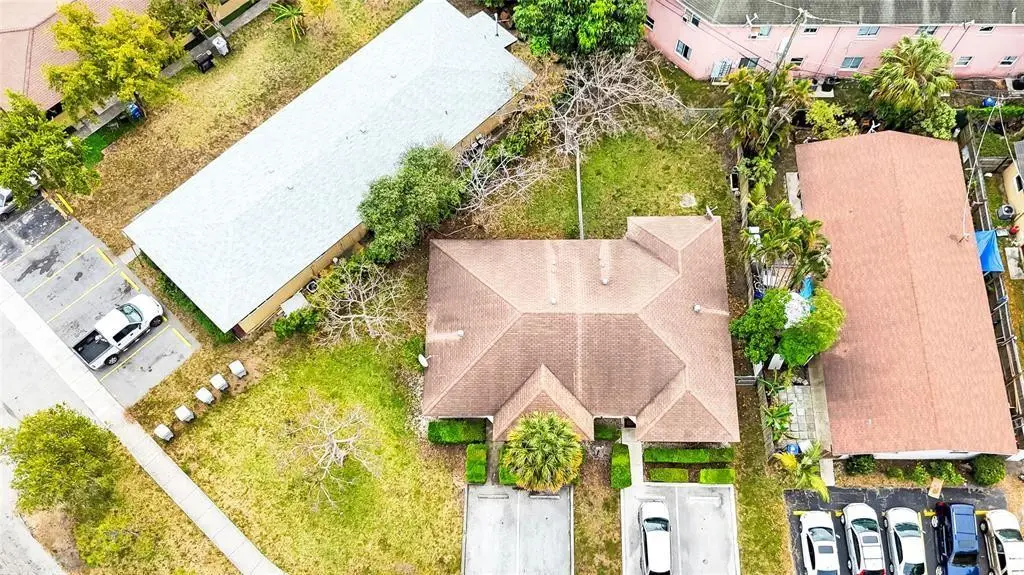 Photo 3 at 330 Avondale Drive, Pompano Beach