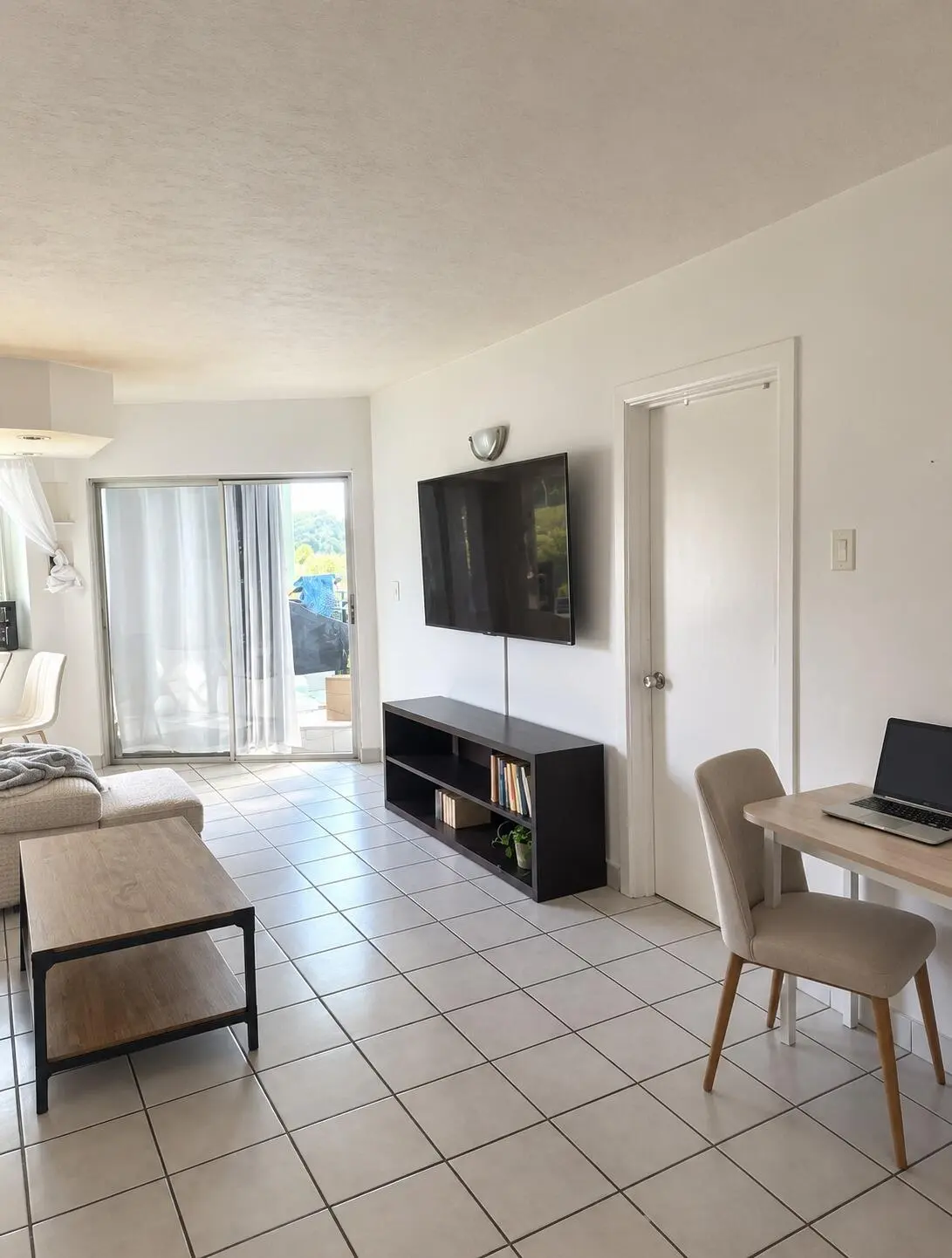 18720 NE 18TH Avenue 217 4 at 18720 NE 18TH Avenue 217, Miami