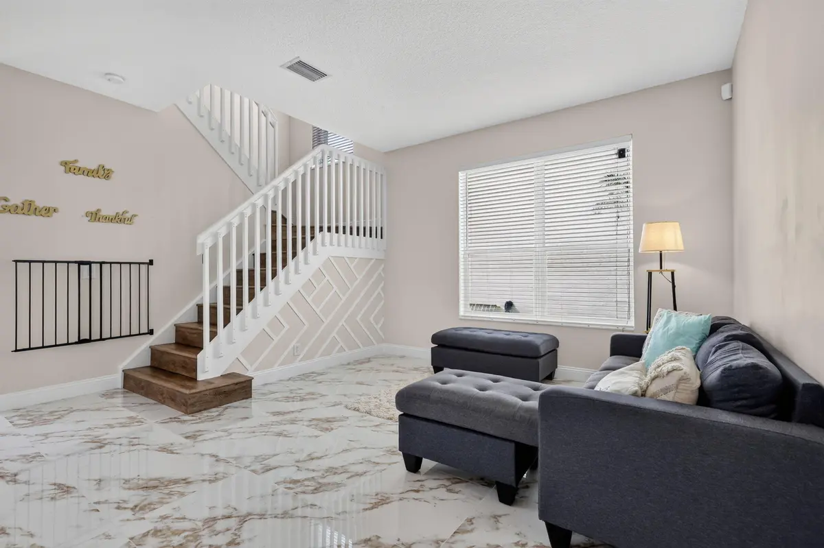 6-web-or-mls-8H3A1344 at 2031 SW 157TH Avenue, Miramar
