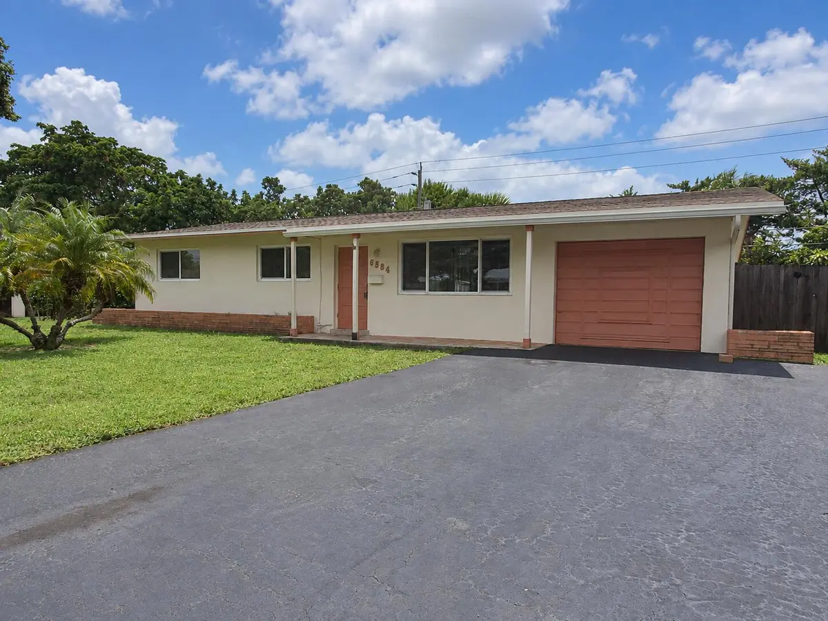 6884 NW 12TH Street, Plantation, FL – photo 3