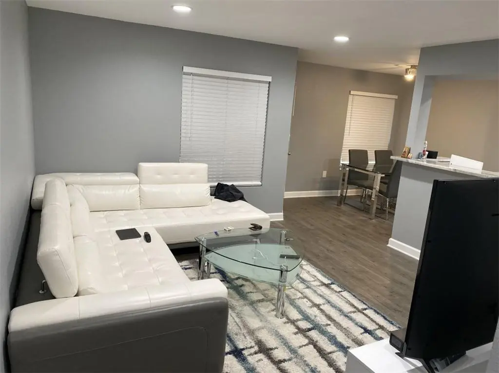 Photo 2 at 2321 NW 33rd Street 209, Oakland Park