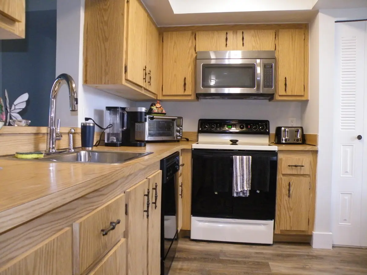 Kitchen at 15 Willowbrook Lane 108, Delray Beach