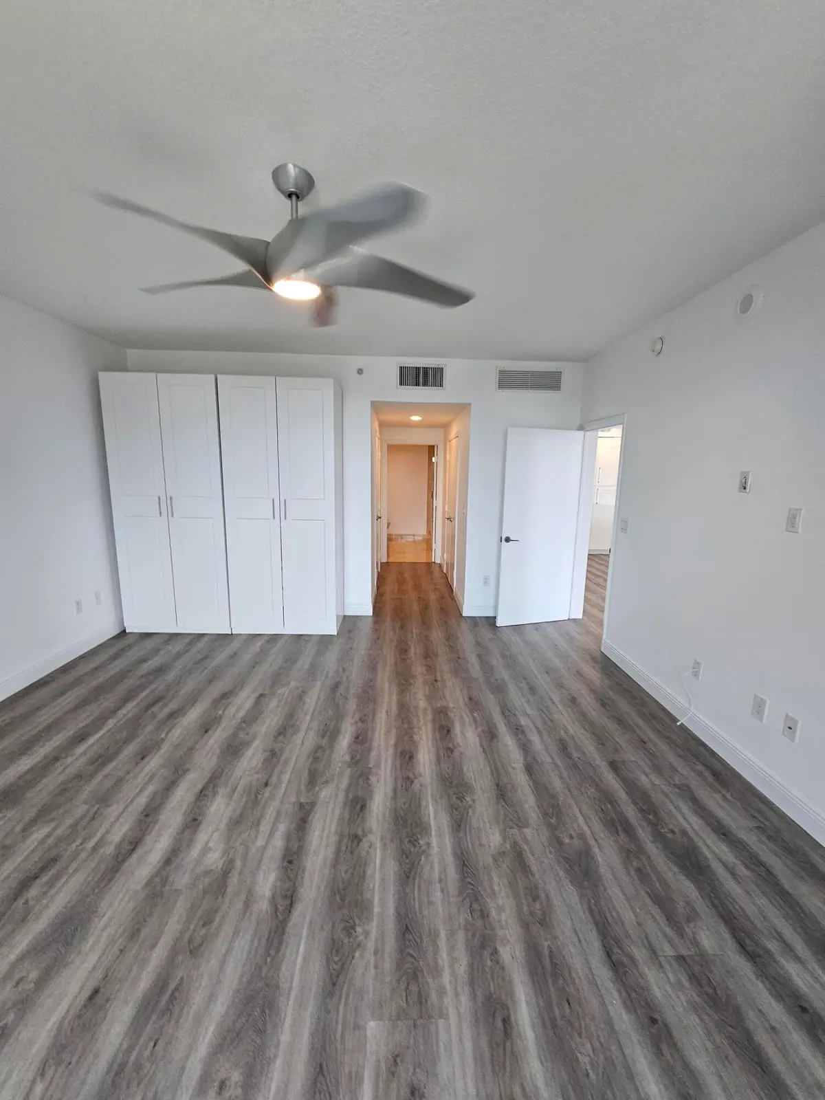 Master at 550 OKEECHOBEE Boulevard 1402, West Palm Beach