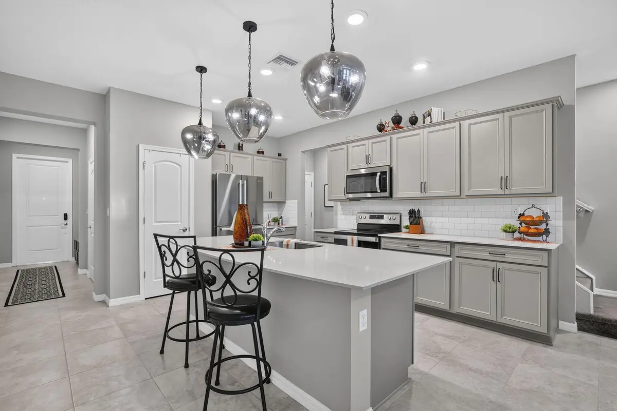 4-web-or-mls-8I8A4299 at 4416 Appleton Circle, Oakland Park