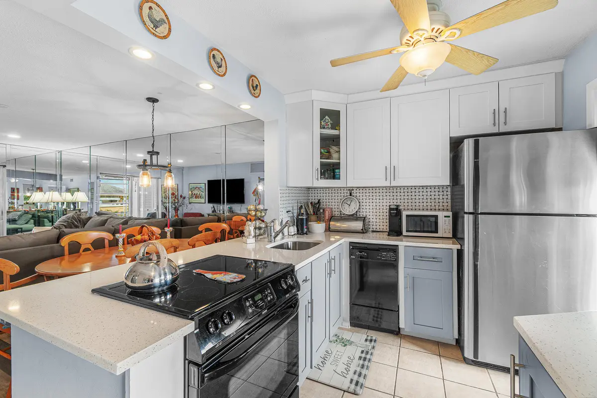 005-2161Northeast1stCourt-205-BoyntonBea at 2161 NE 1st Court 205, Boynton Beach